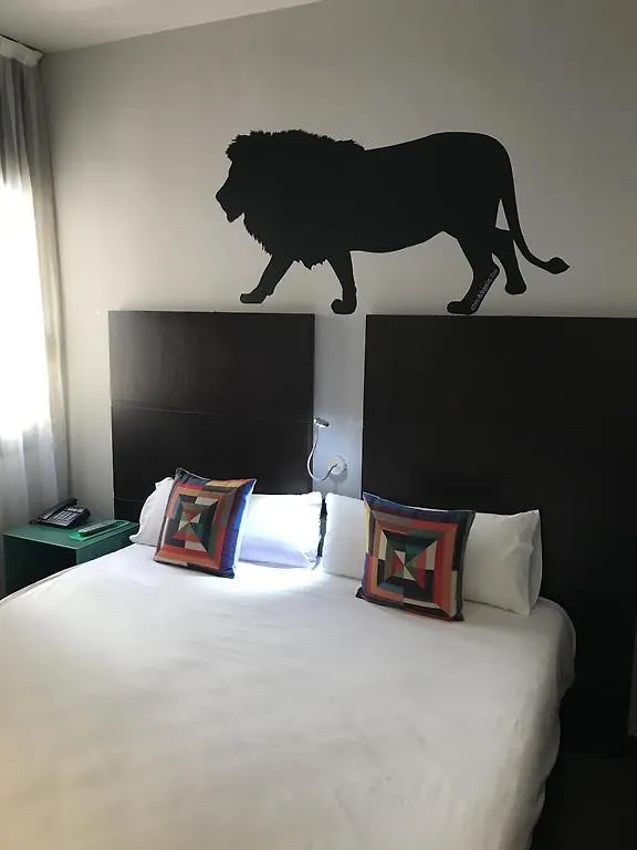 Chic & Basic Zoo Hotel Barcelona