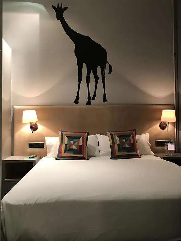 Chic & Basic Zoo Hotel Barcelona 0*,