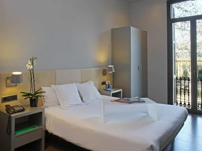 Chic & Basic Zoo Hotel Barcelona 0*,