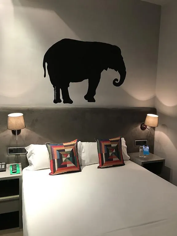 Chic & Basic Zoo Hotel Barcelona